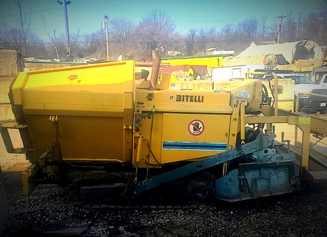 2002 Caterpillar/ Bitelli BB621 C Path Paver