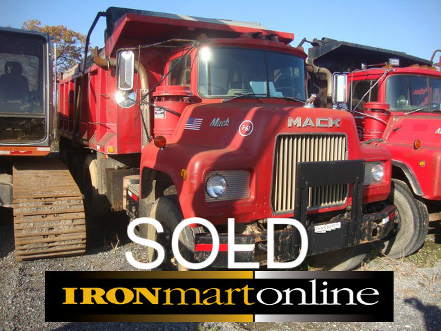 Tri Axle Mack