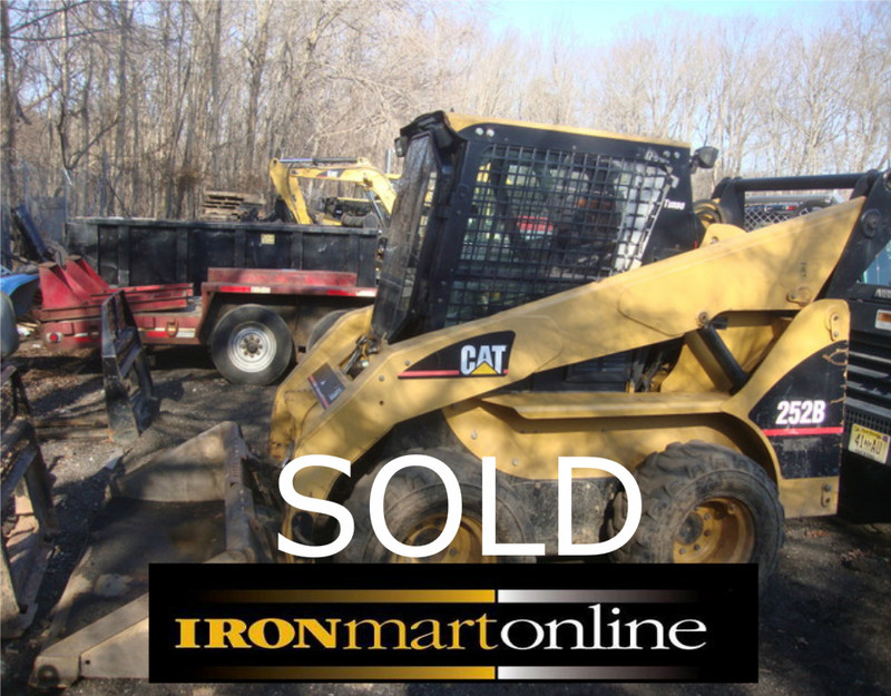 2004 Cat 252B Skid Steer