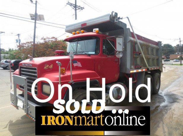 1999 R Model Mack Dump (H0005)