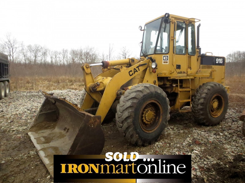 Cat 916 Wheel Loader, in very good condition.