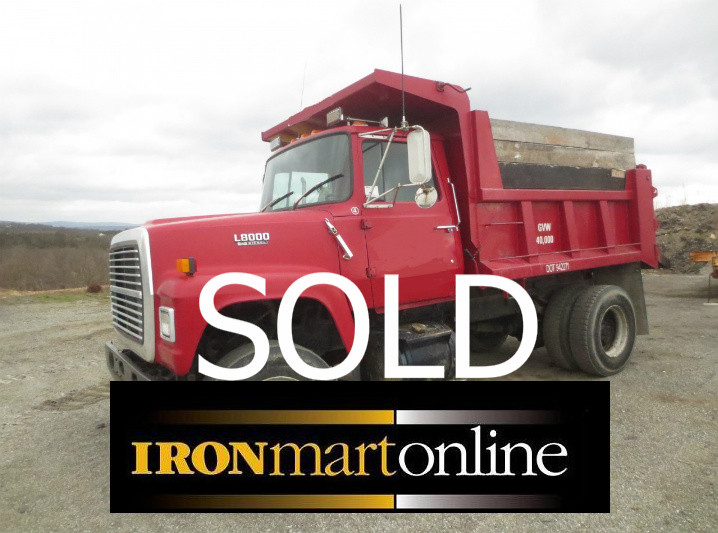 Ford L8000 Single Axle Dump