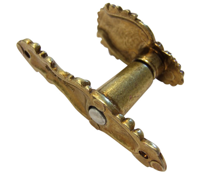 Lion Shield Hangers For Rifles, Pistols And Swords - Collector's ...