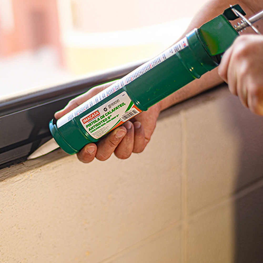 PISTOLAS DE CALAFATEO