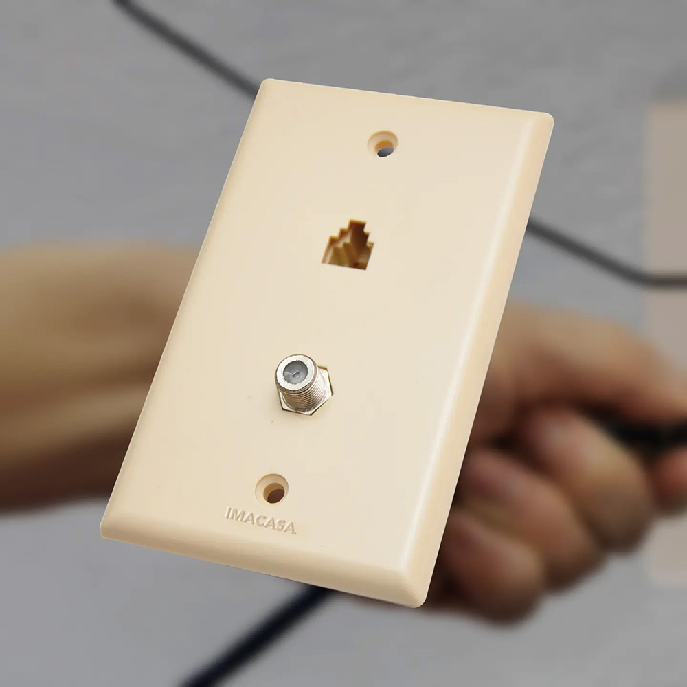 ACCESORIOS Y TOMAS PARA VIDEO Y TELEFONIA