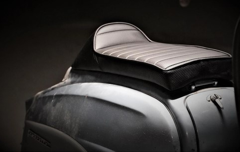 Lambretta Sport Seat Hinged Singlespeed Black NISA (SW-75916800)