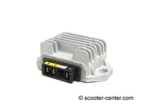 Voltage Regulator (3 Plug) AC 12v 80w  RMS Vespa/Lambretta (DW-85160000)