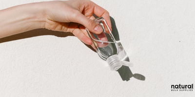 Comparing Isopropyl Myristate (IPM) and Isopropyl Palmitate (IPP) – Which One is Best for Your Formulation?