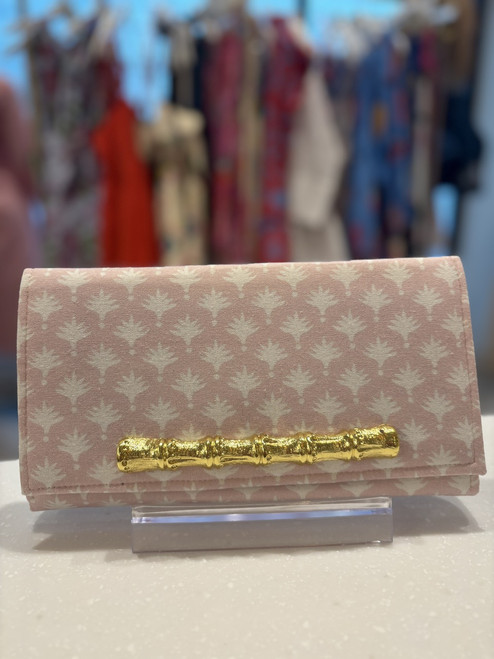 LIGHT PINK CROSSBODY WITH BAMBOO STICK LIGHT PINK CROSSBODY WITH BAMBOO STICK