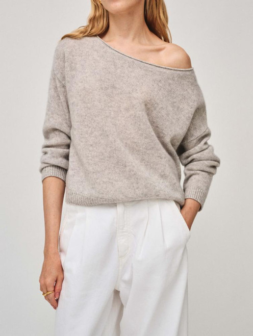 CASHMERE FEATHERWEIGHT OFF SHOULDER TOP