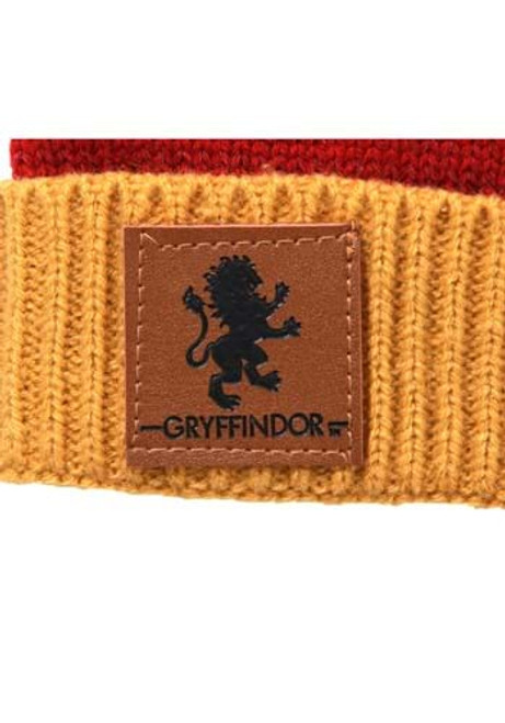 Harry Potter- Gryffindor Heathered Knit Beanie- up close gryffindor patch