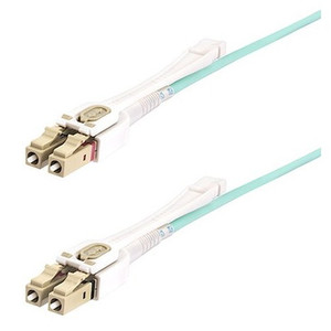 StarTech 5M LC OM4 Multimode Fiber - 450FBLCLC5PP