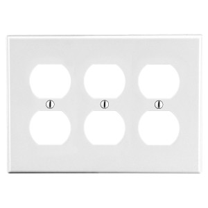 Hubbell Wallplate 3-Gang 3) Duplex White - P83W
