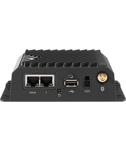 Cradlepoint TAA-TC05-0920-C7A-NN power over ethernet injector ports detail