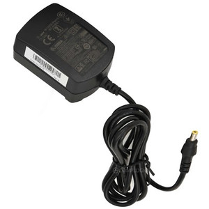 Zebra PWR-WUA5V15W0WW 5V power supply adapter front view with connector
