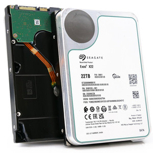 QNAP Seagate Exos 22 TB Enterprise - 7212722T-7050000-000-RS