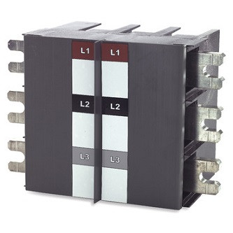 APC by Schneider Electric S/a Breaker Adaptor 3P T5 - PD3PADAPT5