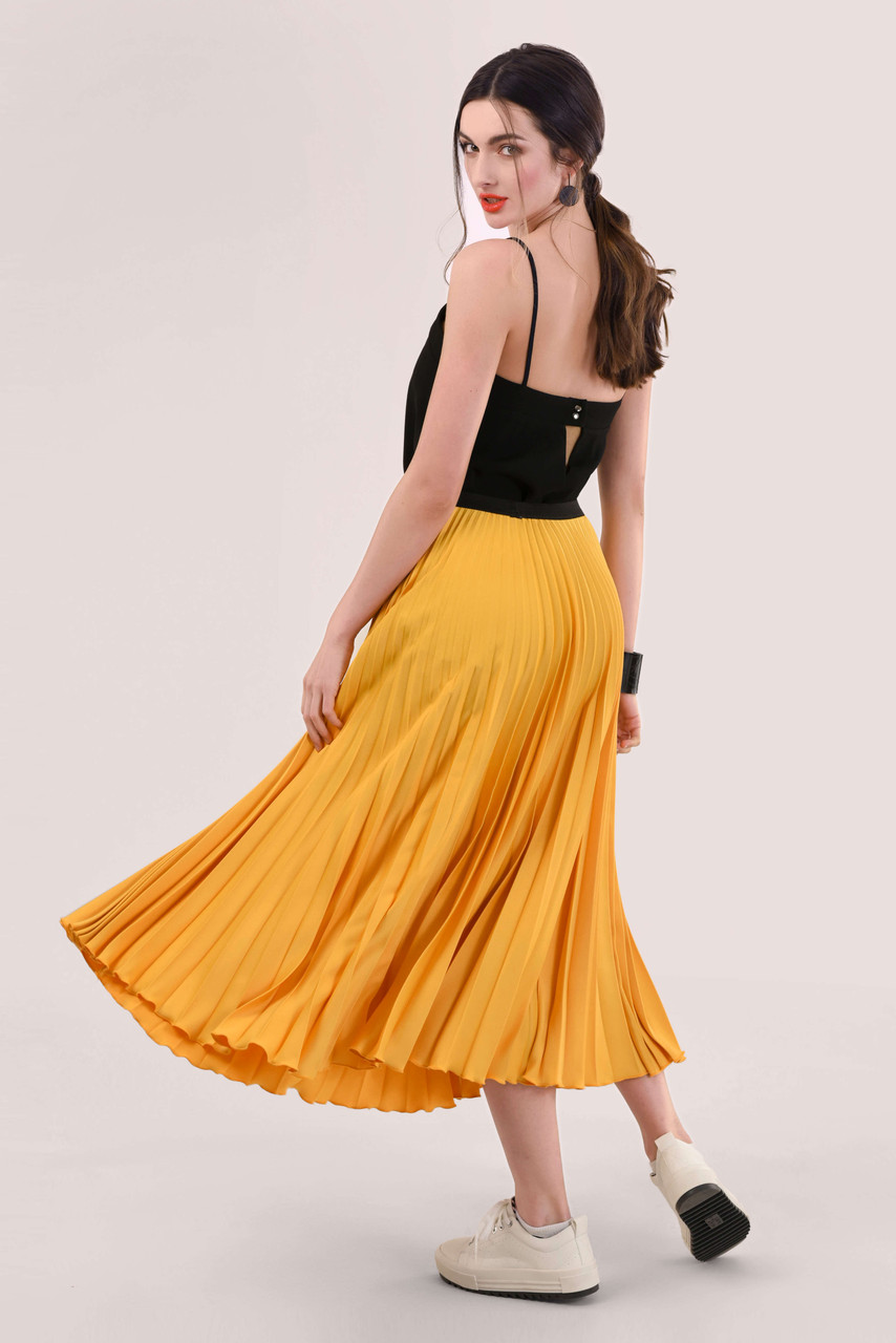 Closet London| Mustard Pleated Skirt