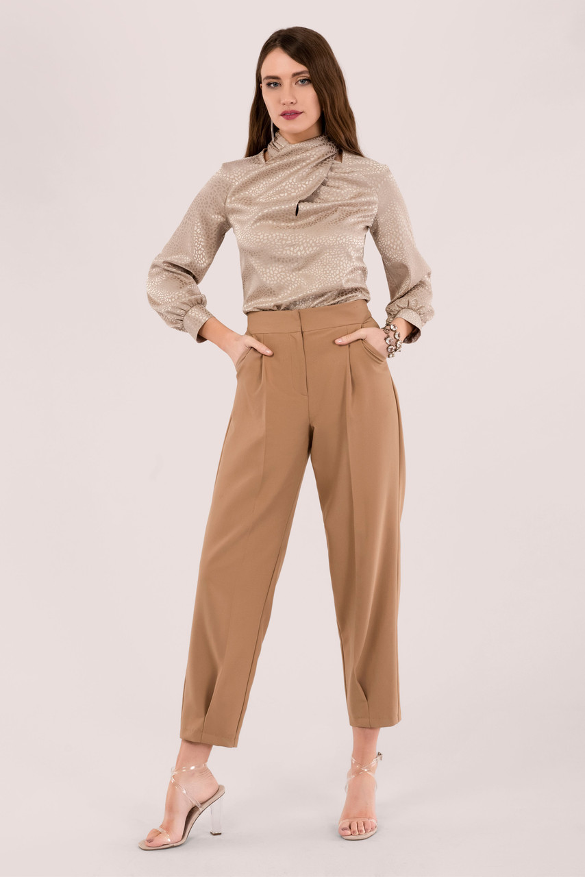 4 REASONS TO WEAR WIDE LEG PANTS