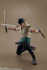 PREORDINE+ CHIUSO 05/2024 One Piece S.H. Figuarts Action Figure Roronoa Zoro (Netflix) 14 cm