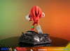 PREORDINE 03/2025 Sonic the Hedgehog 2 Statue Knuckles Standoff 30 cm  (PREORDINE NON CANCELLABILE)