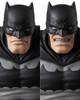 PREORDINE+ 10/2024 The Dark Knight Returns MAFEX Action Figure Batman 16 cm