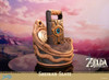 PREORDINE+ 06/2025 The Legend of Zelda: Breath of the Wild Life Size Statue 1/1 Sheikah Slate 24 cm