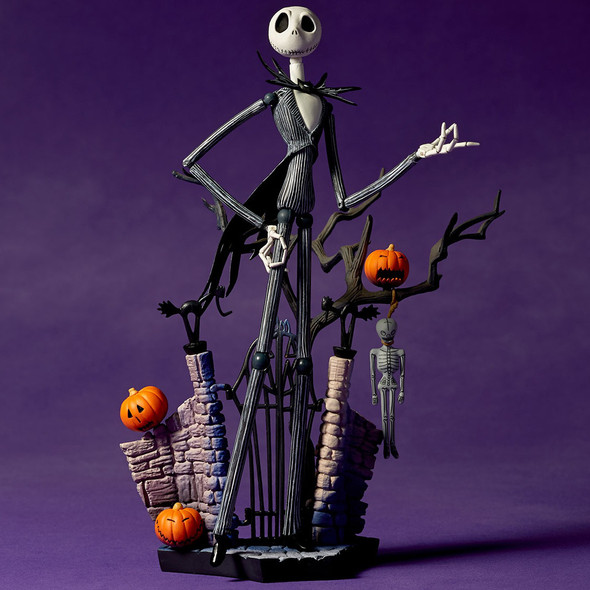 PREORDINE ESAURITO Revoltech - The Nightmare Before Christmas - Jack Skellington Ver.1.5