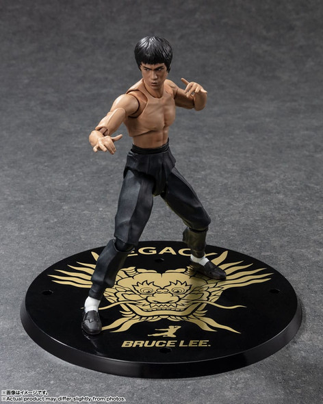 SU ORDINAZIONE Bruce Lee S.H. Figuarts Action Figure Legacy 50th Version 13 cm