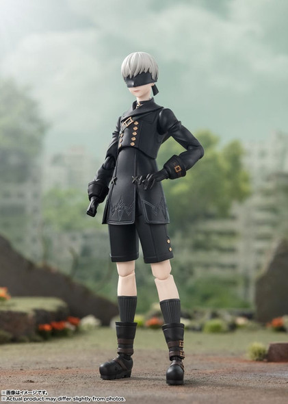 PREORDINE+ CHIUSO 05/2024 NieR: Automata S.H. Figuarts Action Figure 9S 15 cm