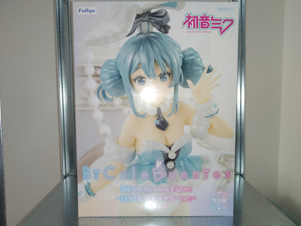 Hatsune Miku BiCute Bunnies PVC Statue Hatsune Miku White Rabbit Pearl Color ver.