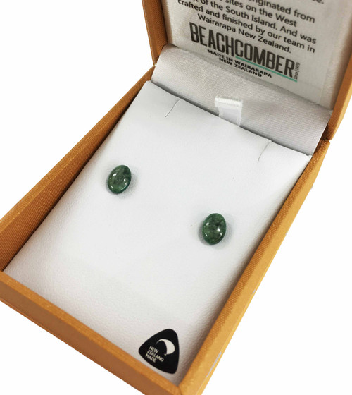 NZ Pounamu Studs Gold