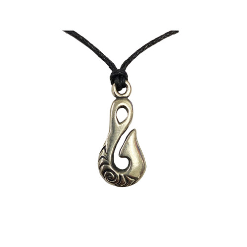 Pewter pendant on chain - Hook