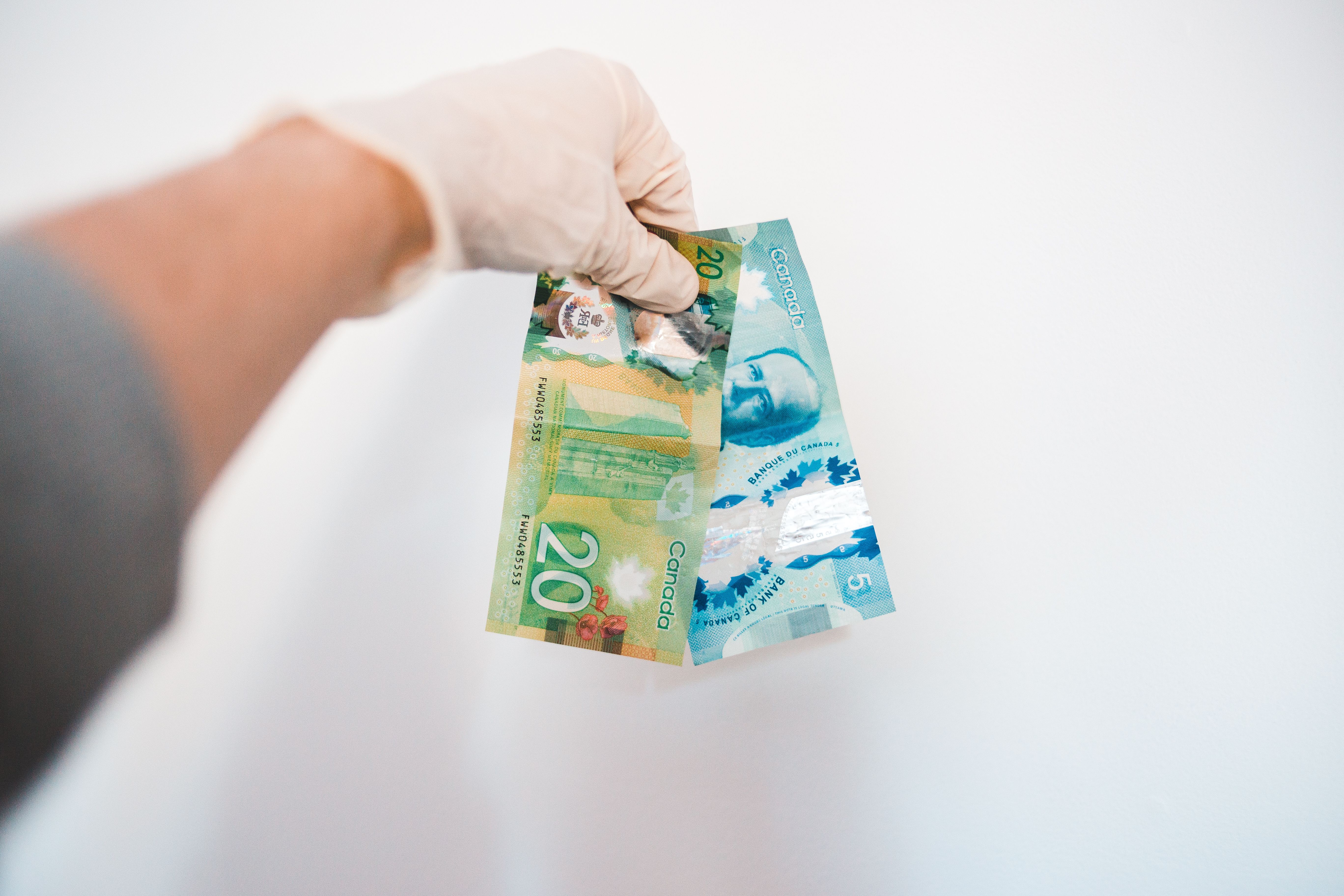 Federal vs Provincial Rebates: How to Stack Water Heater Savings in Canada This June 