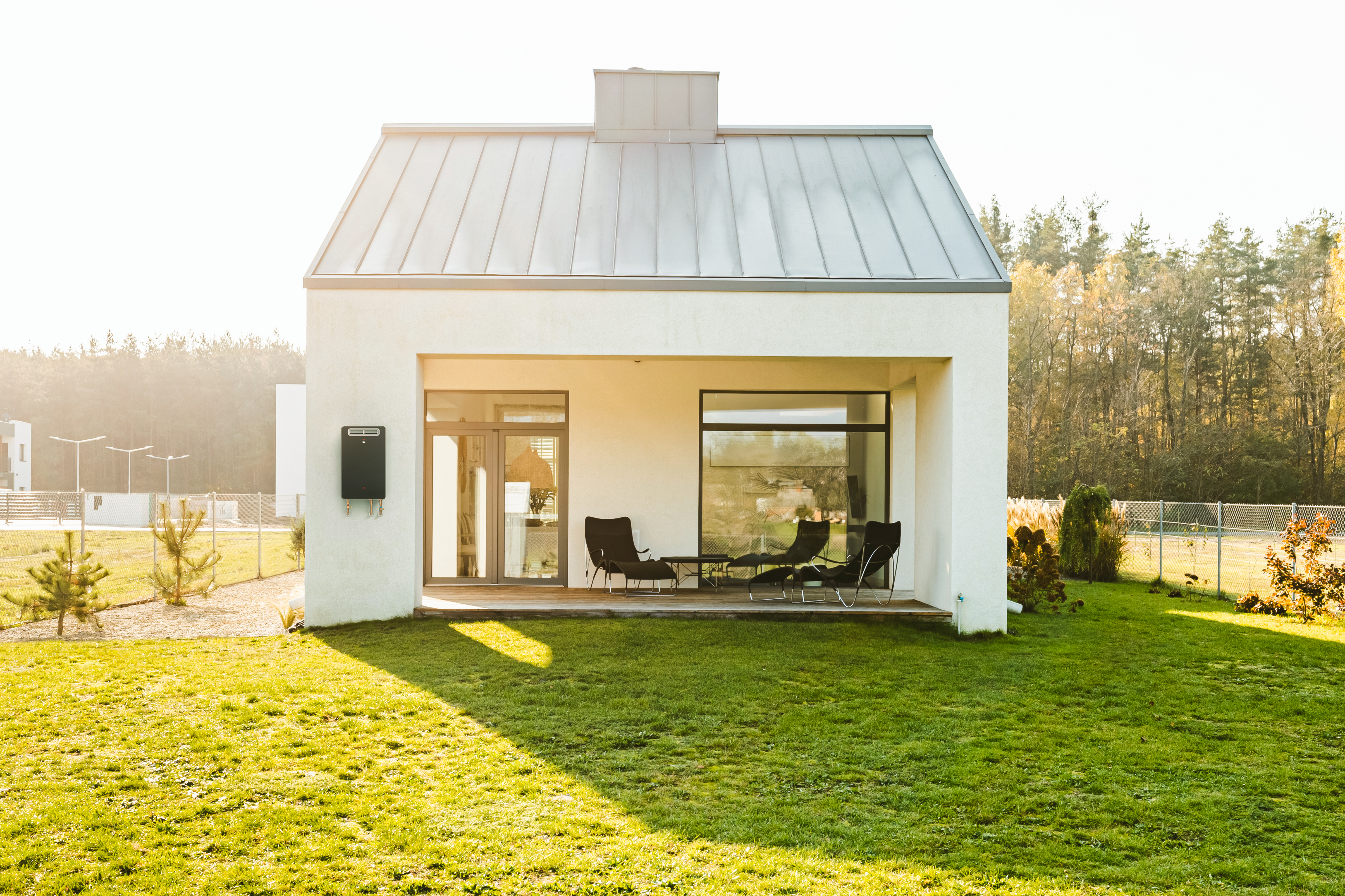 Energy Efficiency in 2025: Why Canadian Homeowners Are Switching to Tankless 