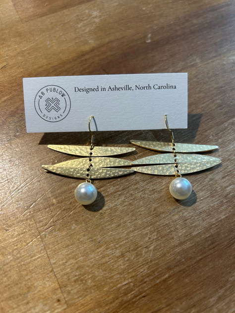 Dangle Slices with Pearls Earrings