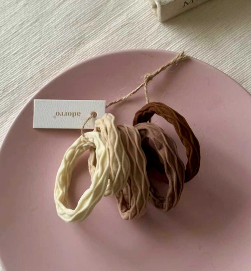 Neutral Wavy Seamless Hair Ties (5)