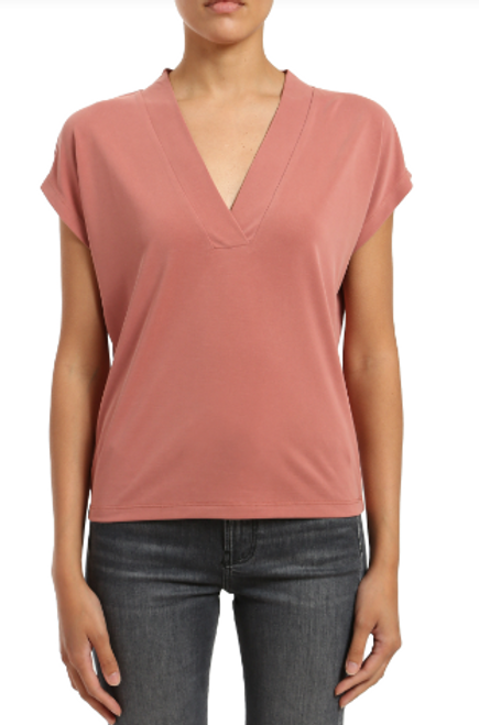 Wide V Modal Top