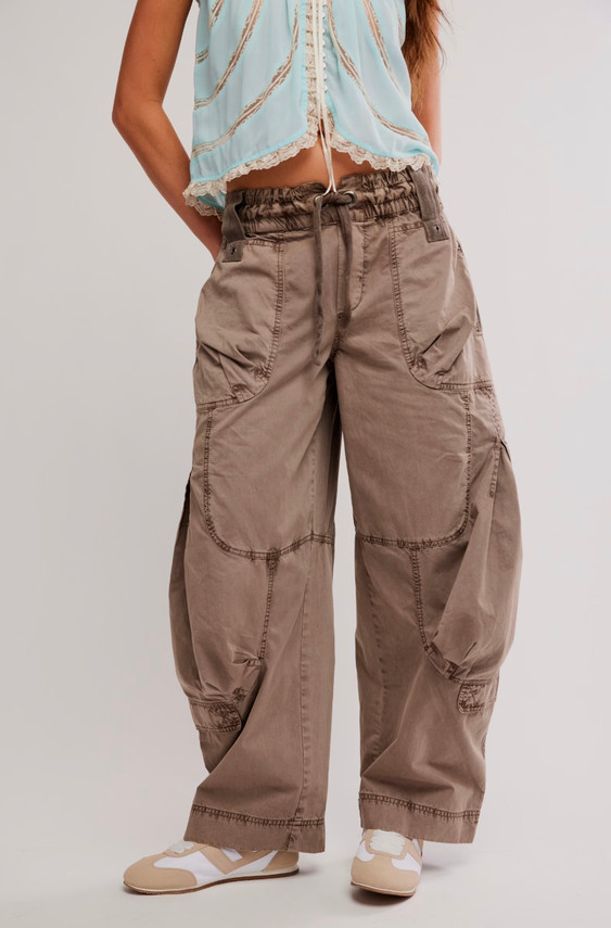 Onset Parachute Pant