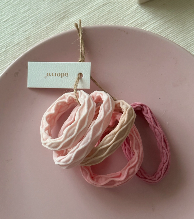 Pink Wavy Seamless Hair Ties