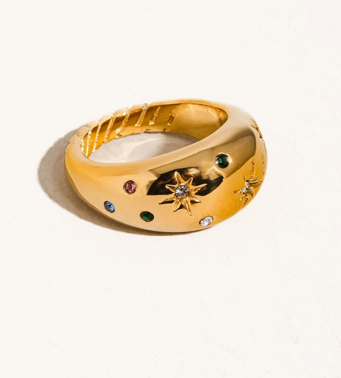 Angela 18K Gold Star Dome Ring