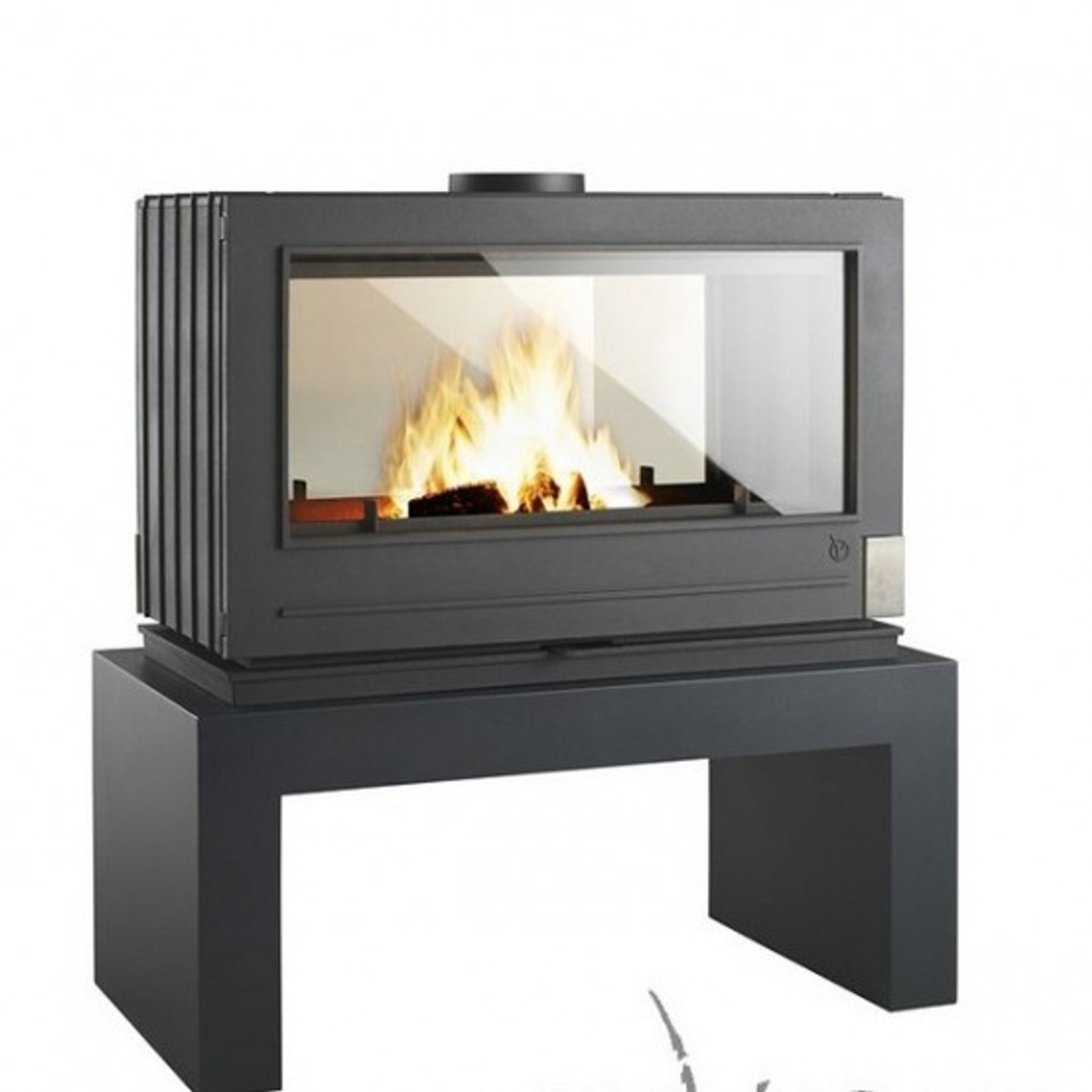 Invicta ron Double Sided Wood Stove