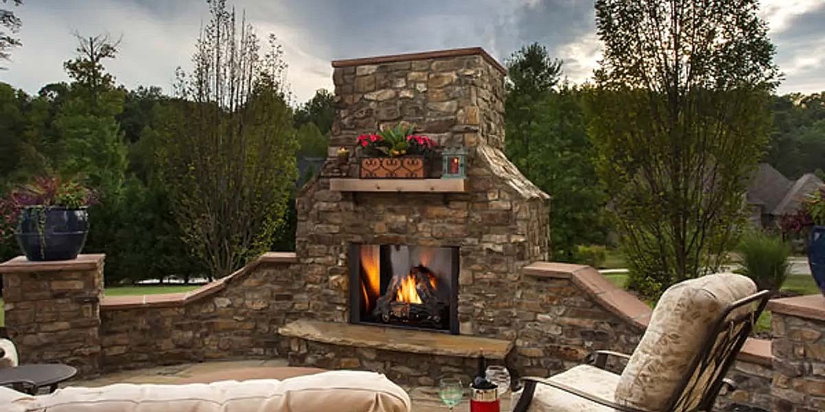 Outdoor Lifestyles 42" Courtyard Outdoor Gas Fireplace