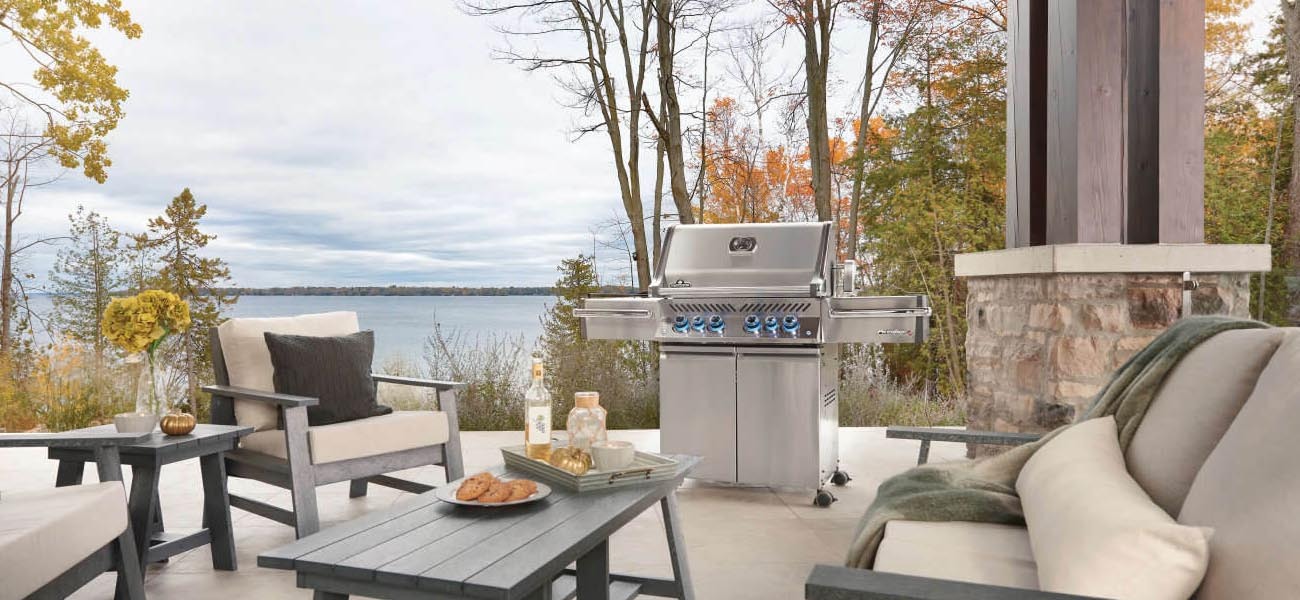 Napoleon Prestige Legacy PRO 500 Gas Grill On Cart with Infrared Side and Rear Burners