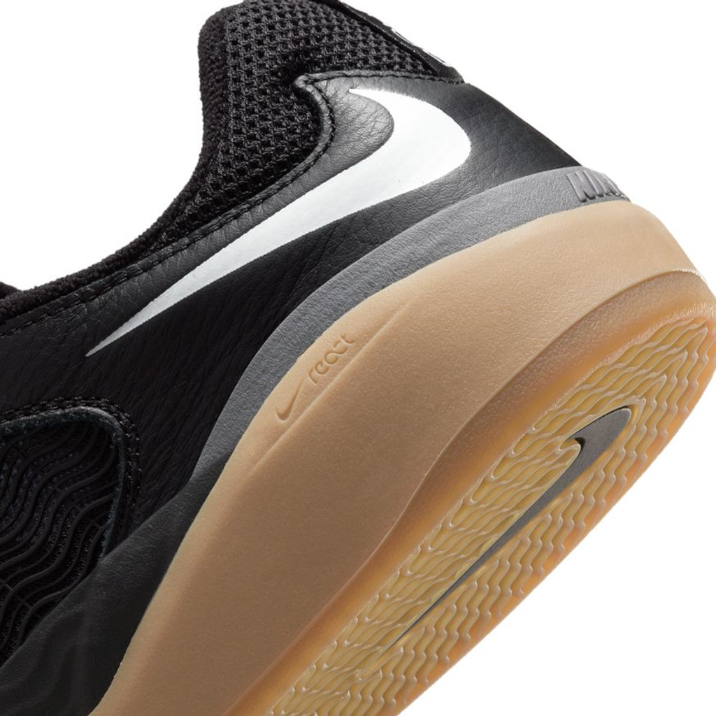 Nike SB Ishod Wair Premium (BLACK/WHITE-DARK GREY-BLACK) 