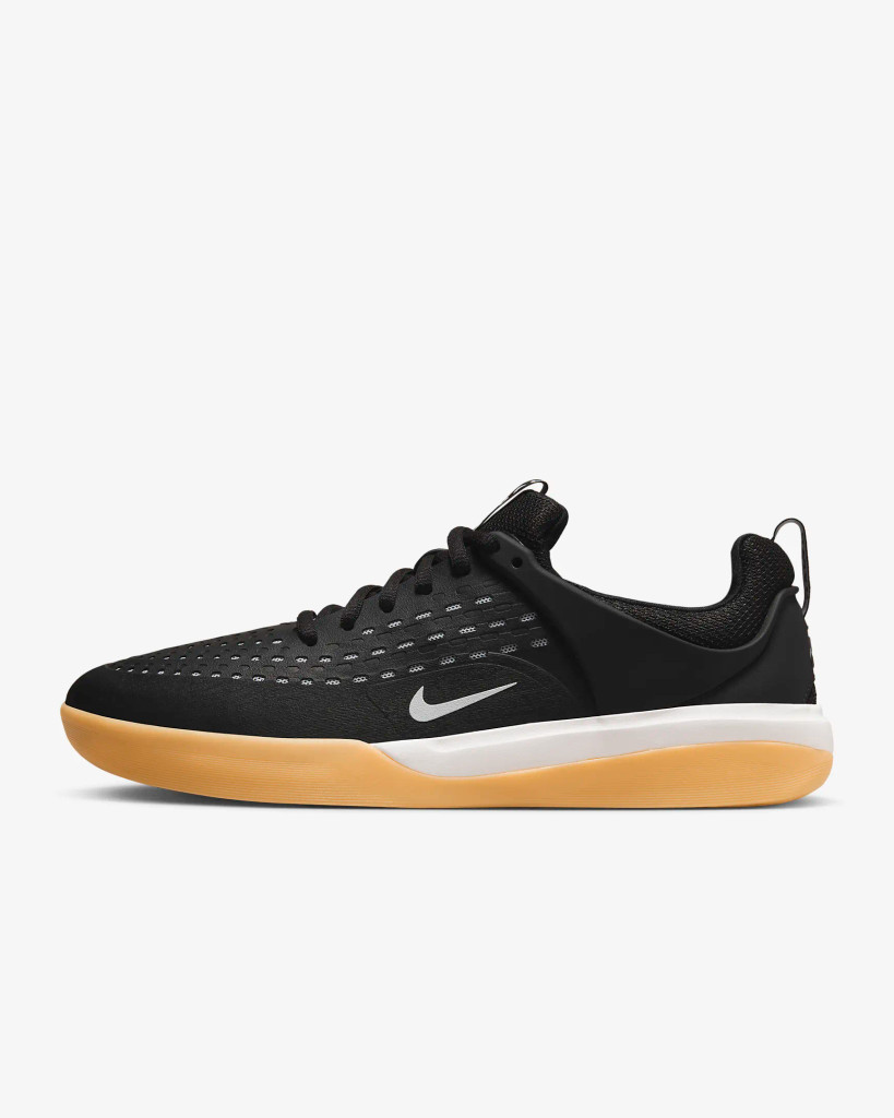 Nike SB Zoom Nyjah 3 Skate Shoes (Black/White/Gum)