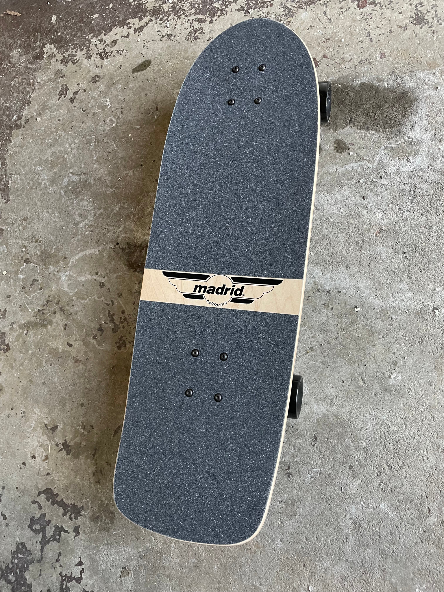 Madrid OG Explosion Old School Complete Skateboard 9.5