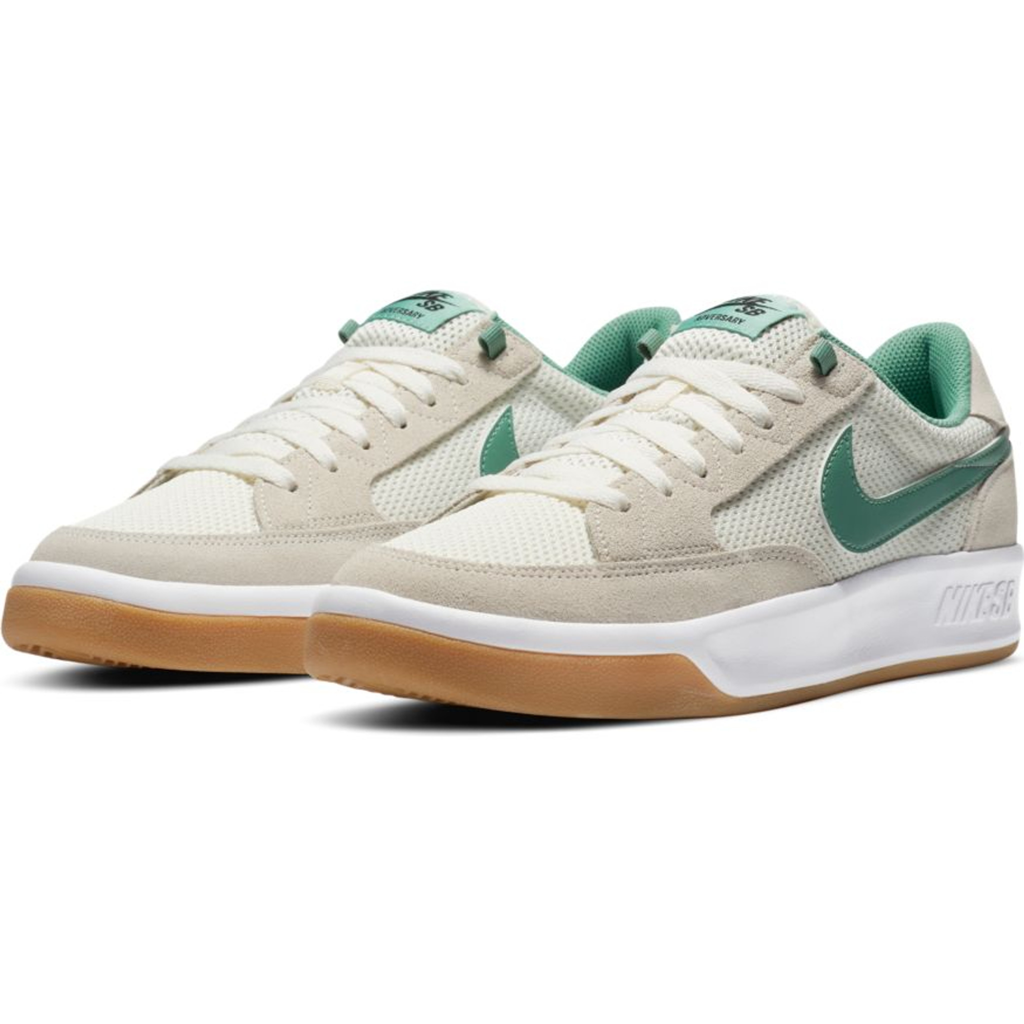 nike sb adversary skate shoe