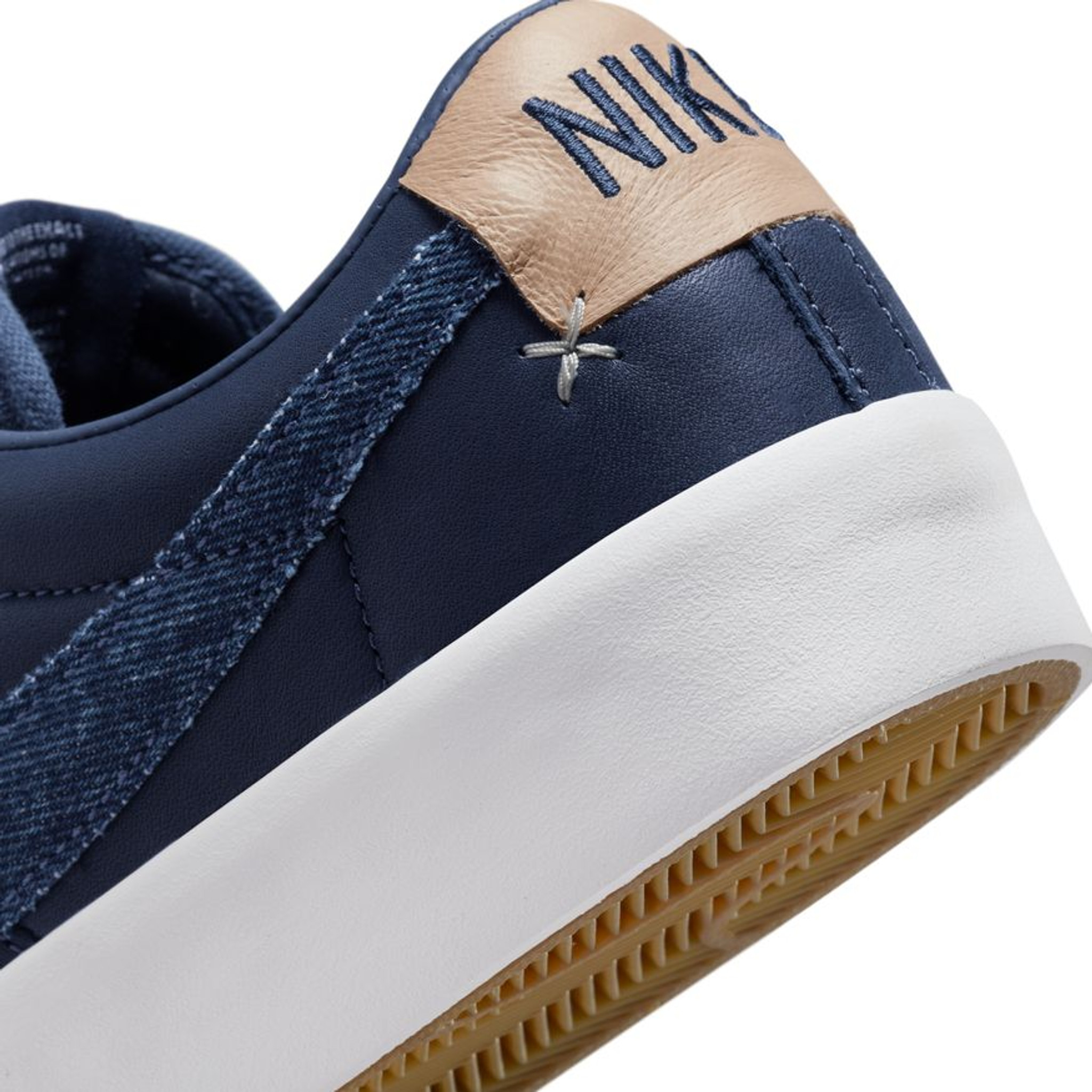 NIKE SB ZOOM BLAZER LOW PRO GT PREMIUM MIDNIGHT NAVY/MIDNIGHT NAVY