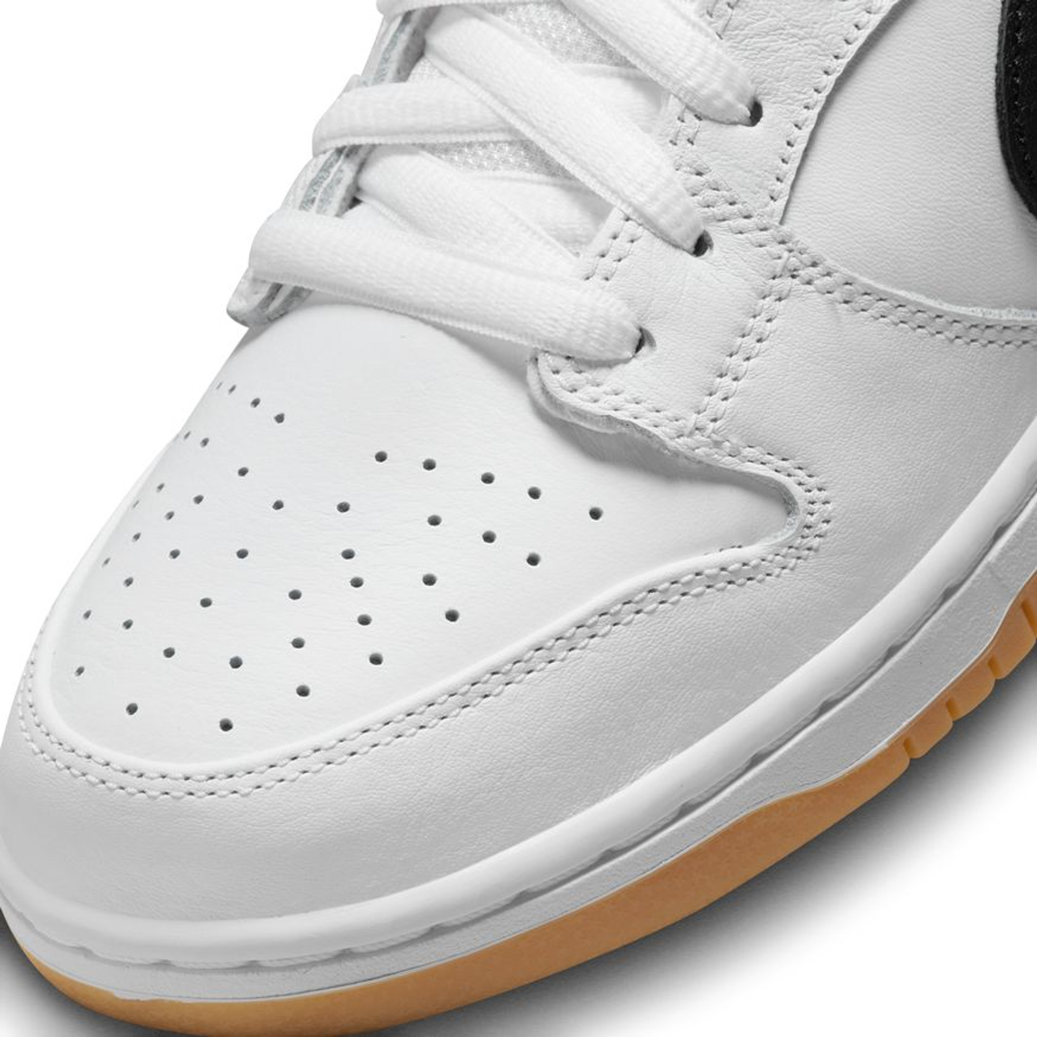 NIKE SB DUNK LOW PRO SHOES WHITE/BLACK-WHITE-GUM LIGHT BROWN